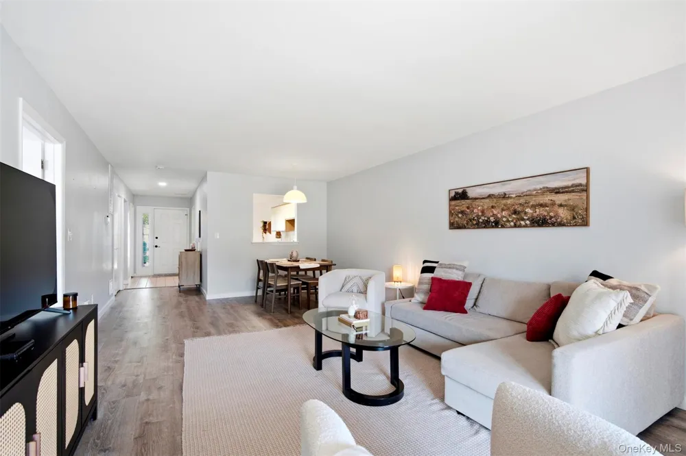 57 Magnolia Lane Warwick, NY 10990