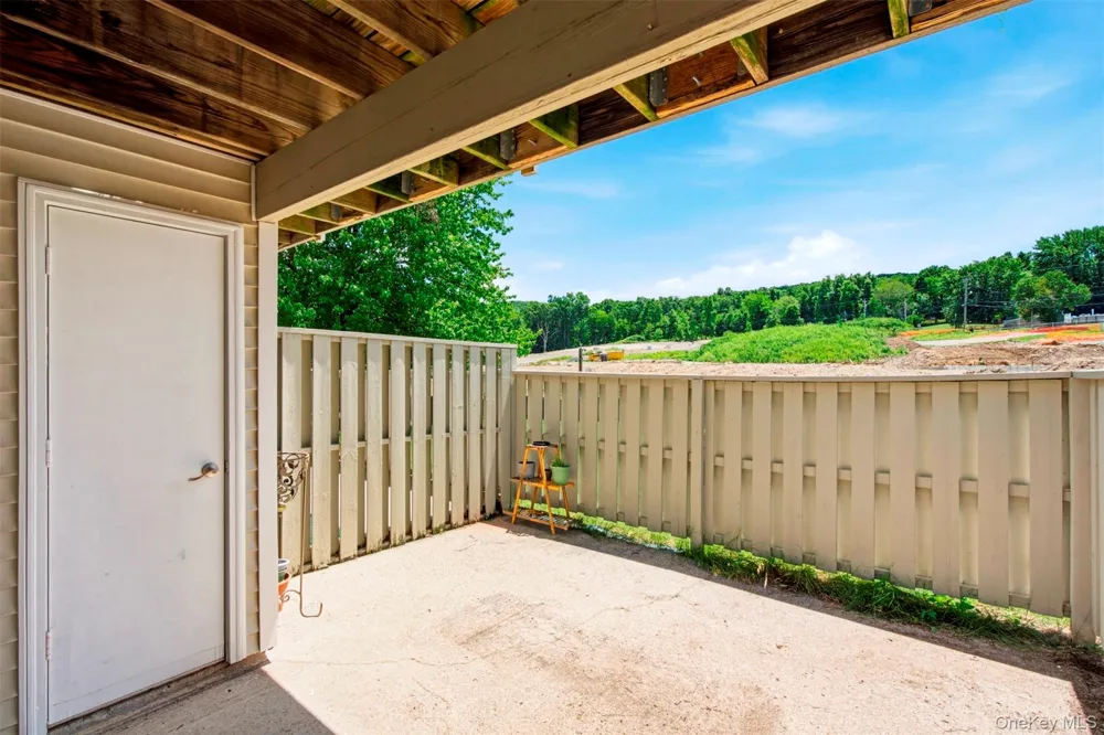 57 Magnolia Lane Warwick, NY 10990