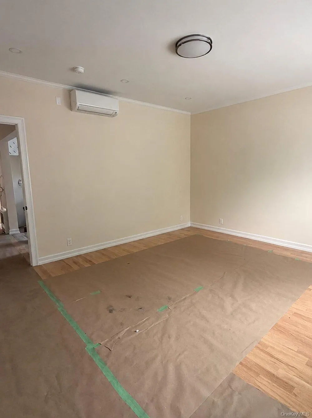 164-16 75th Road #1st Floor Fresh Meadows, NY 11366