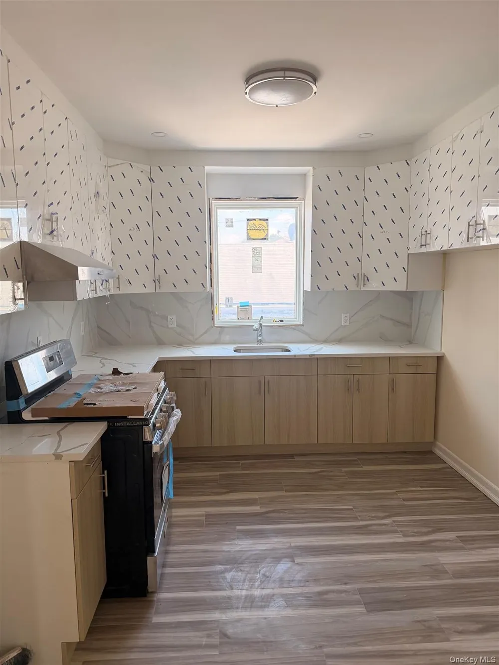 164-16 75th Road #1st Floor Fresh Meadows, NY 11366
