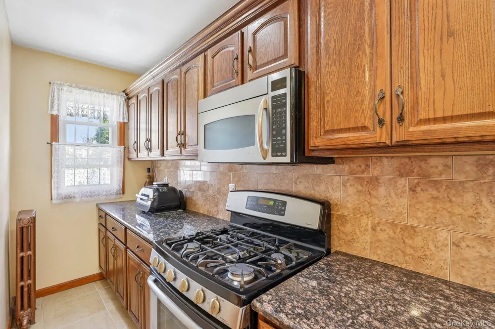 136-31 243rd Street Rosedale, NY 11422