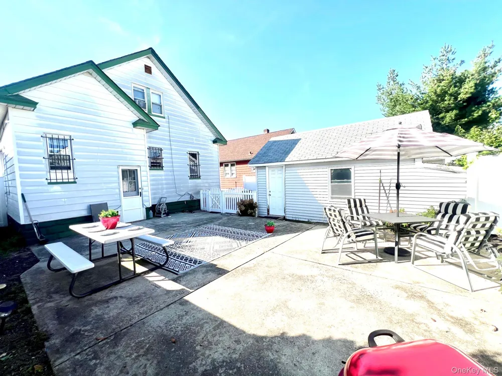 136-31 243rd Street Rosedale, NY 11422