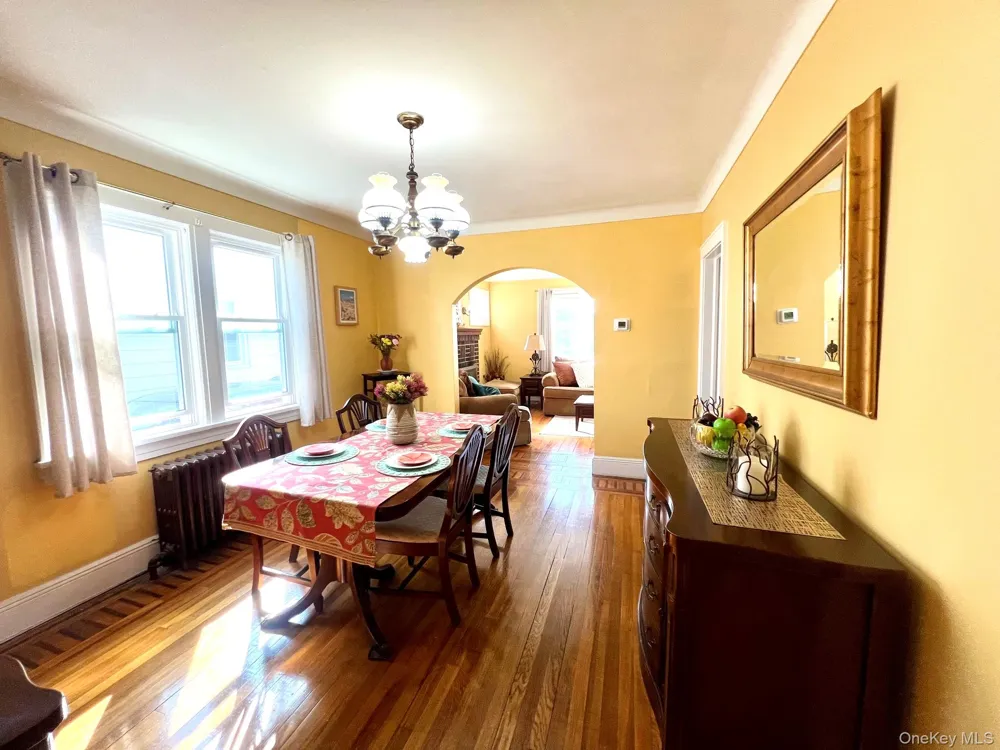 136-31 243rd Street Rosedale, NY 11422