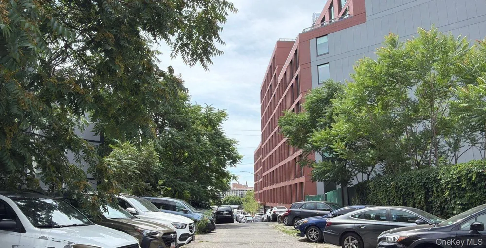72 Clove Road #76-2 Brooklyn, NY 11225