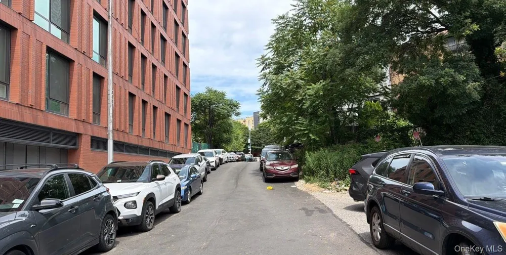 72 Clove Road #76-2 Brooklyn, NY 11225