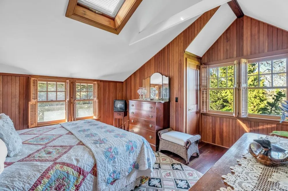 10450 New Suffolk Avenue Cutchogue, NY 11935