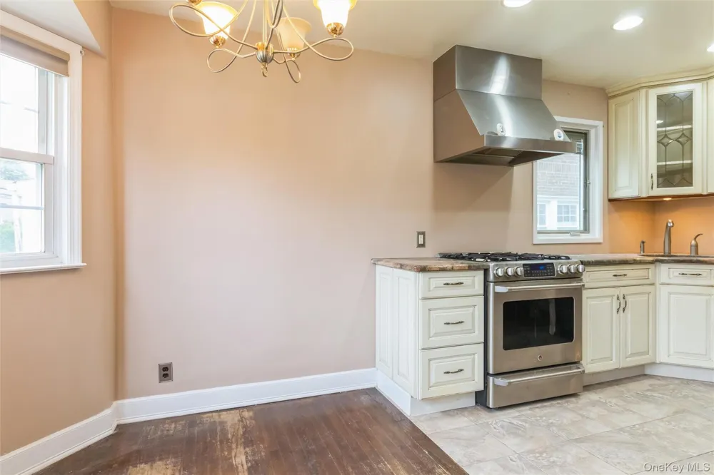 5 Cambridge Street Malverne, NY 11565