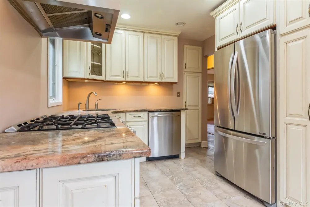 5 Cambridge Street Malverne, NY 11565