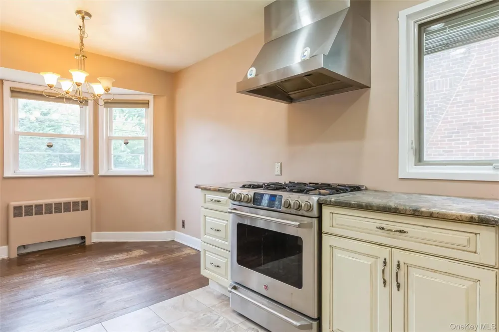 5 Cambridge Street Malverne, NY 11565