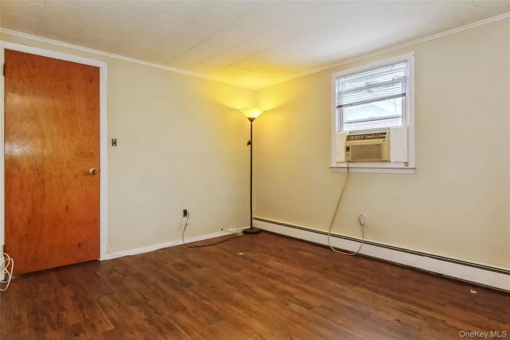 5 Cambridge Street Malverne, NY 11565