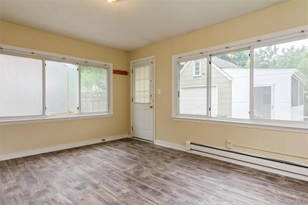 5 Cambridge Street Malverne, NY 11565