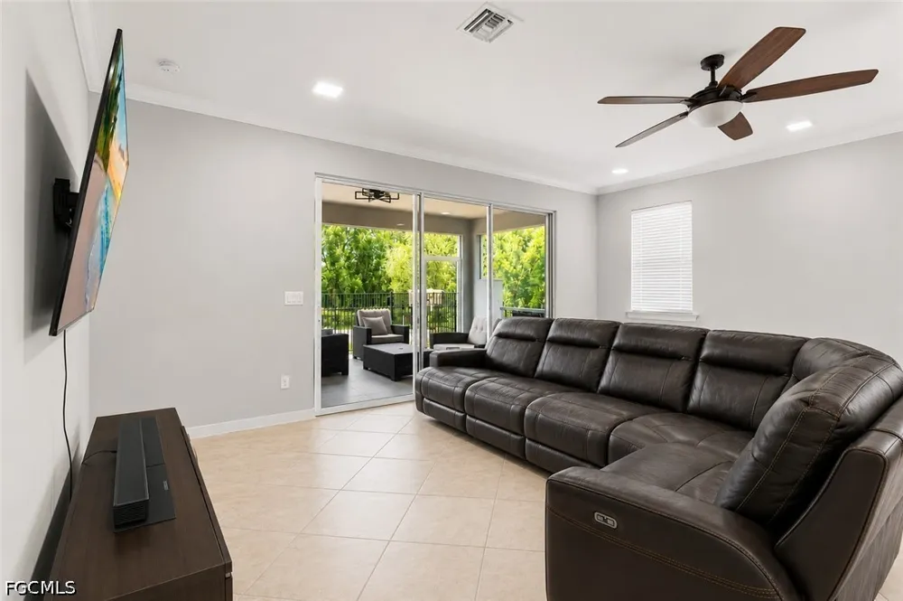 King Williams Street Fort Myers, FL 33916