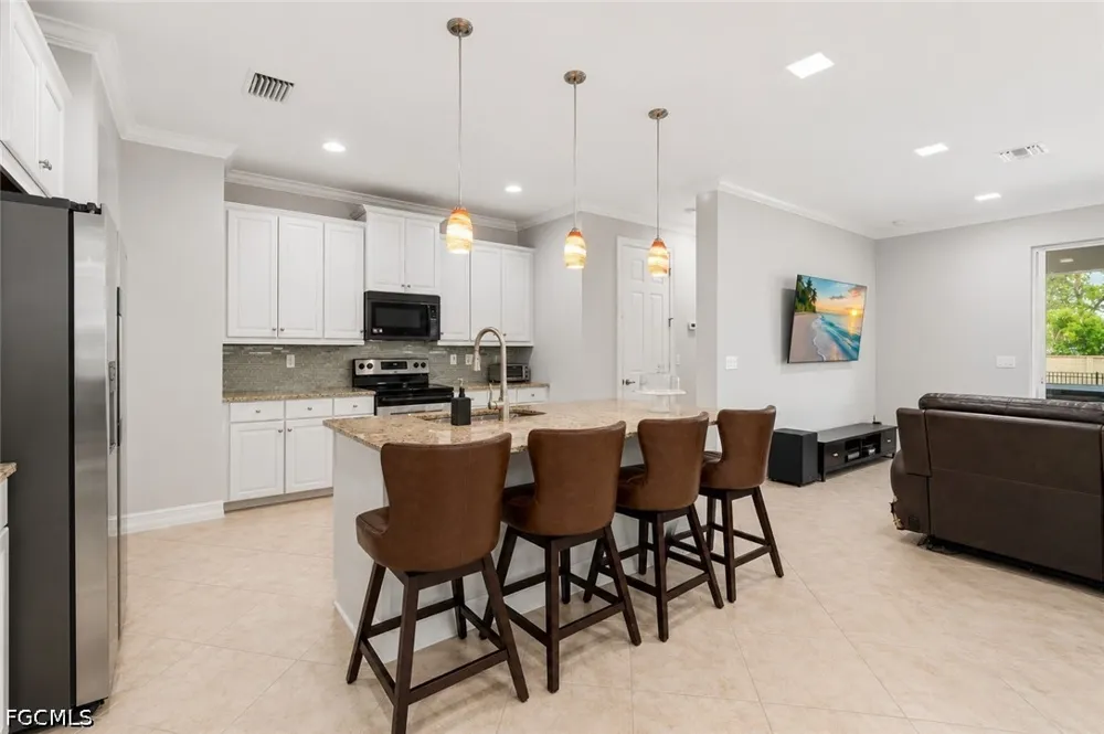 King Williams Street Fort Myers, FL 33916