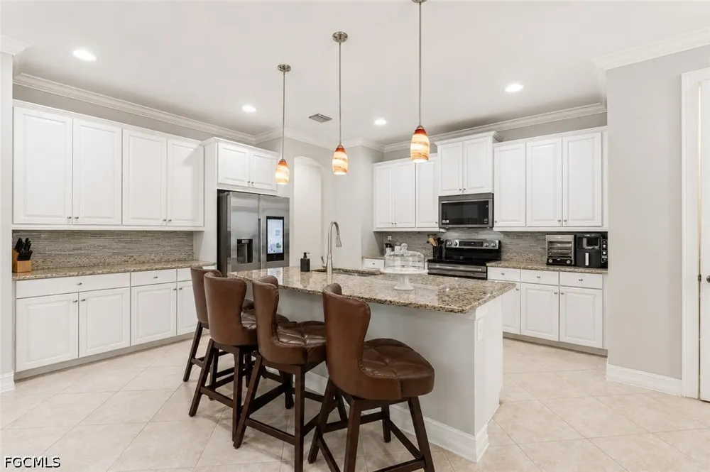King Williams Street Fort Myers, FL 33916
