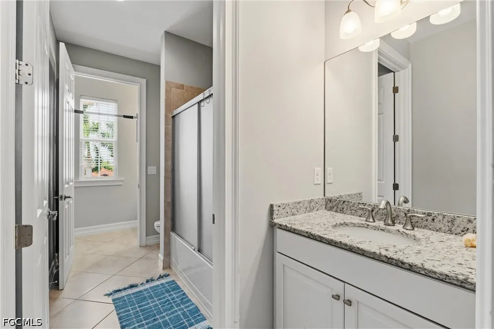 King Williams Street Fort Myers, FL 33916