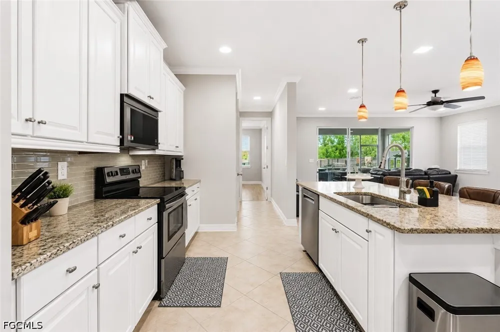 King Williams Street Fort Myers, FL 33916