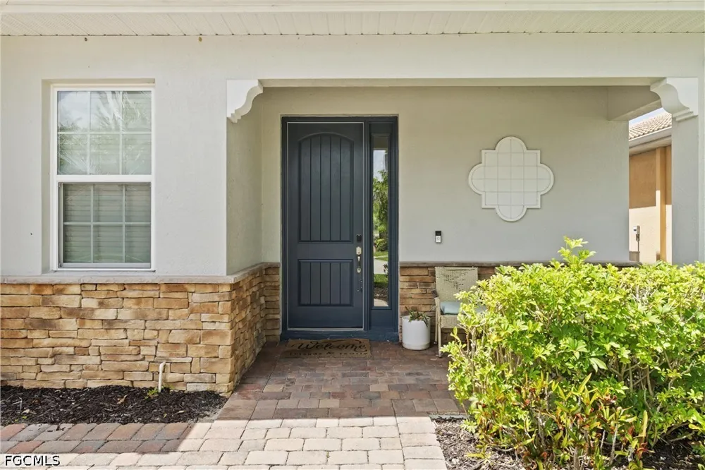 King Williams Street Fort Myers, FL 33916