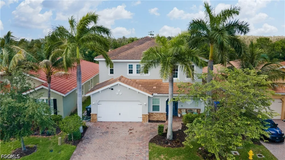 King Williams Street Fort Myers, FL 33916