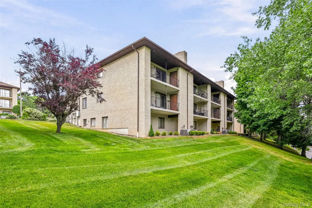 72 Omni Parc Drive Nanuet, NY 10954
