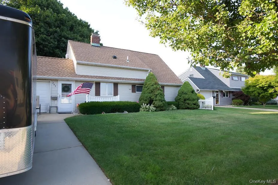245 Sprucewood Drive Levittown, NY 11756