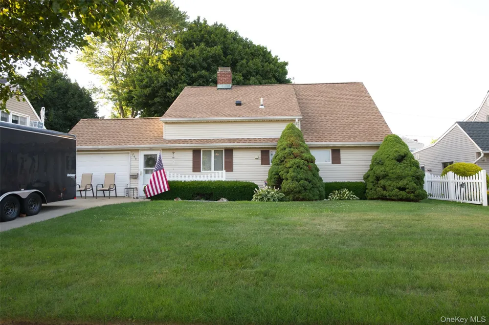 245 Sprucewood Drive Levittown, NY 11756