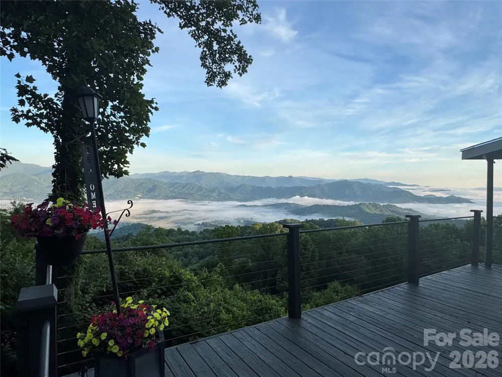 153 Windalier Lane Waynesville, NC 28786