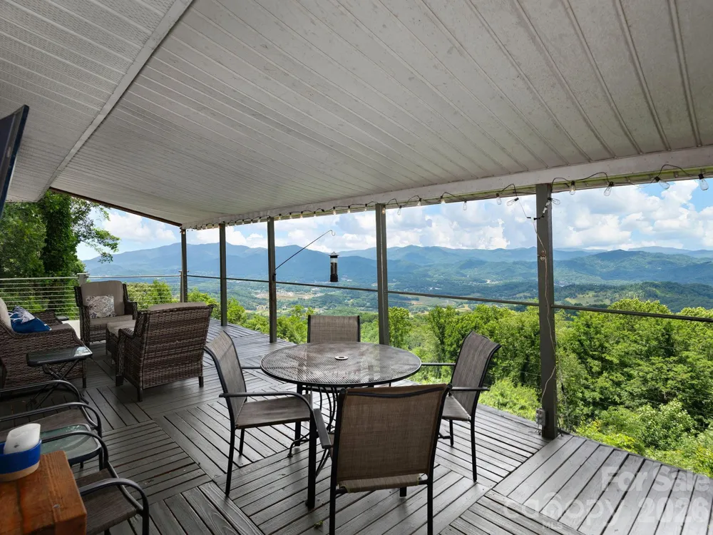 153 Windalier Lane Waynesville, NC 28786
