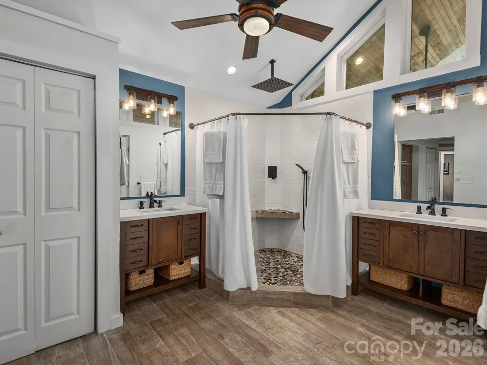 153 Windalier Lane Waynesville, NC 28786