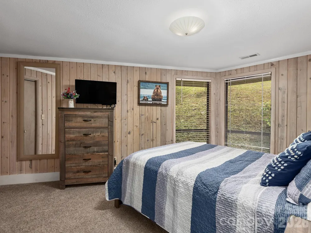 153 Windalier Lane Waynesville, NC 28786