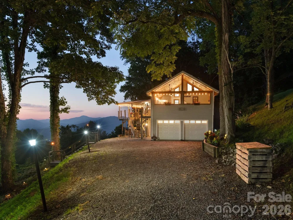 153 Windalier Lane Waynesville, NC 28786