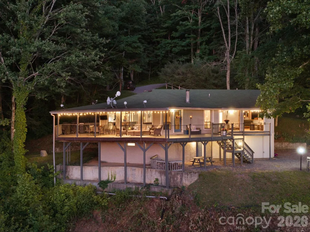 153 Windalier Lane Waynesville, NC 28786