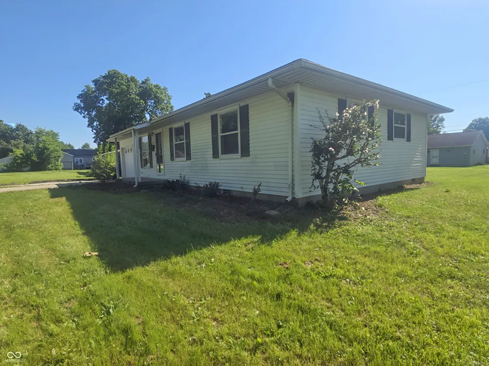 620 S Roosevelt Street Jasonville, IN 47438