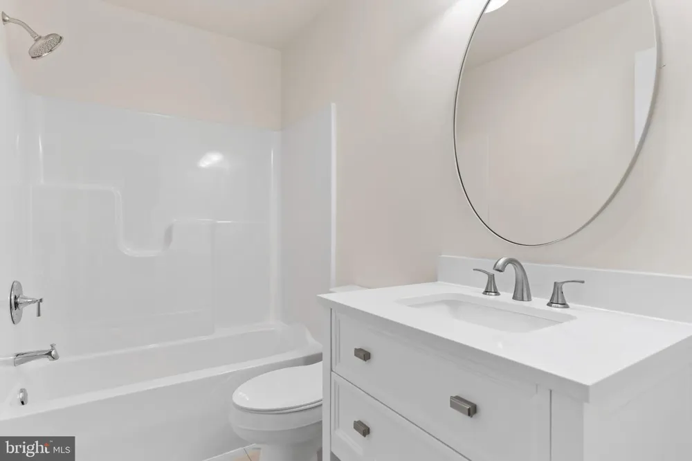 607 WALNUT AVENUE Harrisburg, PA 17112