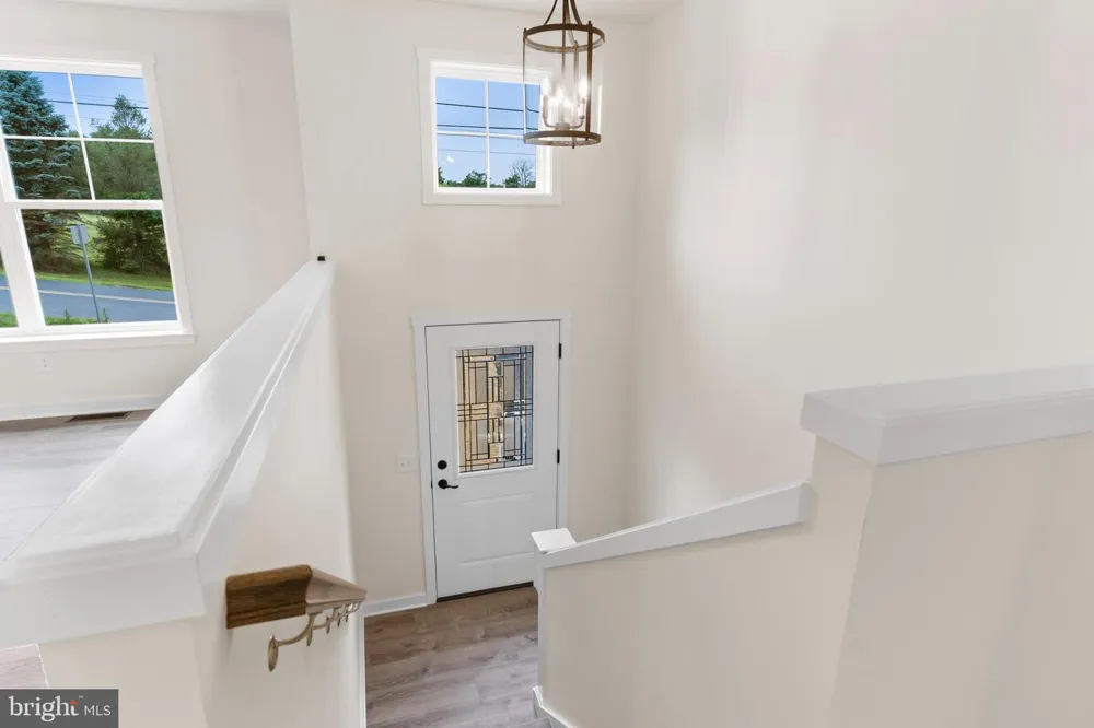 607 WALNUT AVENUE Harrisburg, PA 17112