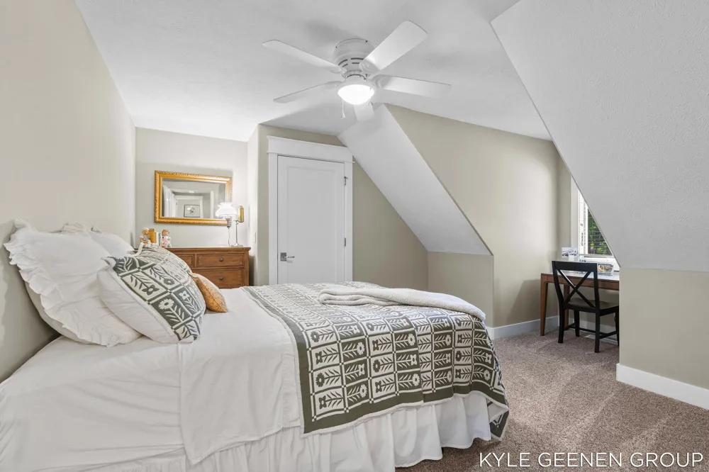 593 Old Macatawa Court Holland, MI 49423