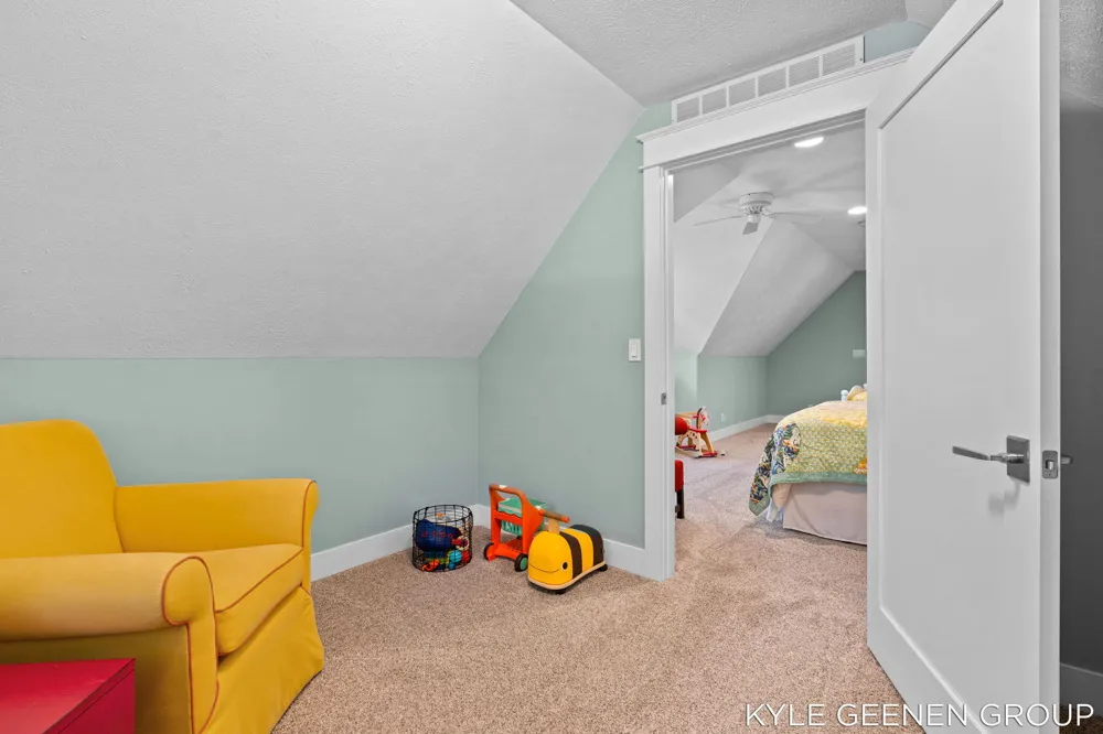 593 Old Macatawa Court Holland, MI 49423