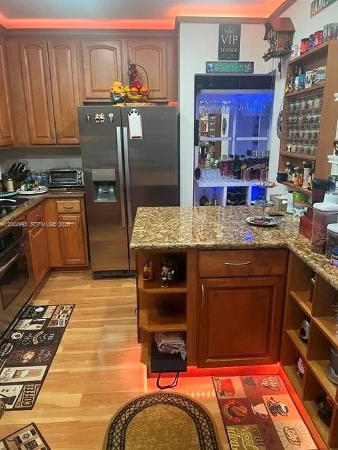 16102 Emerald Estates Dr #235 Weston, FL 33331