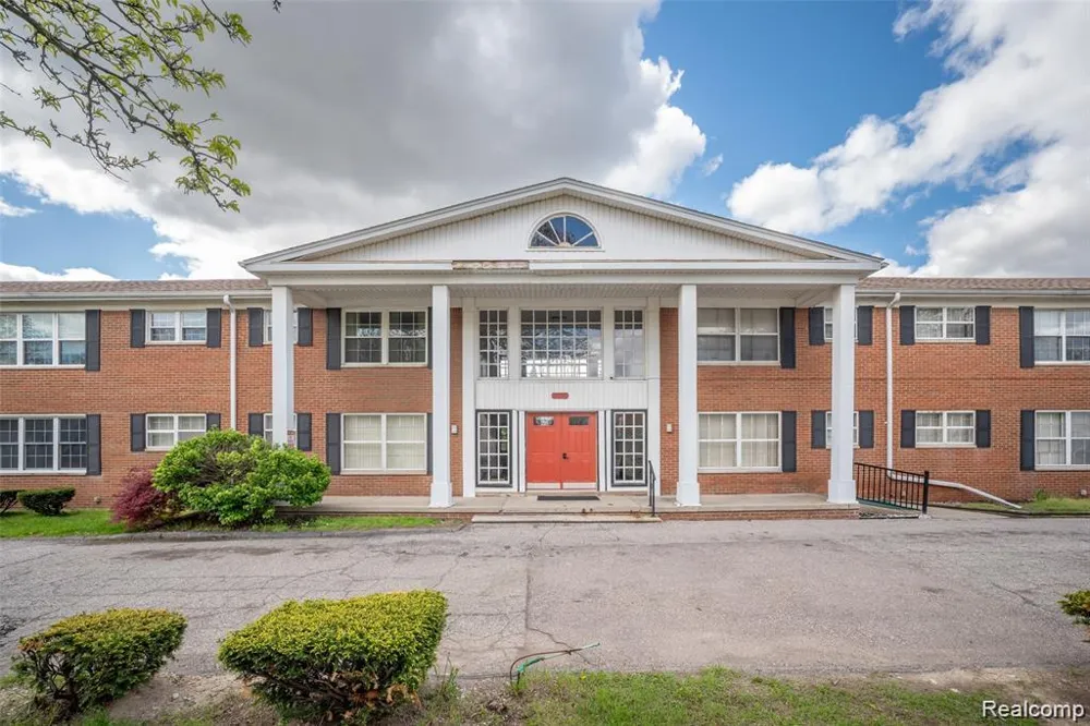 25301 five mile rd #130 Redford Charter Township, MI 48239