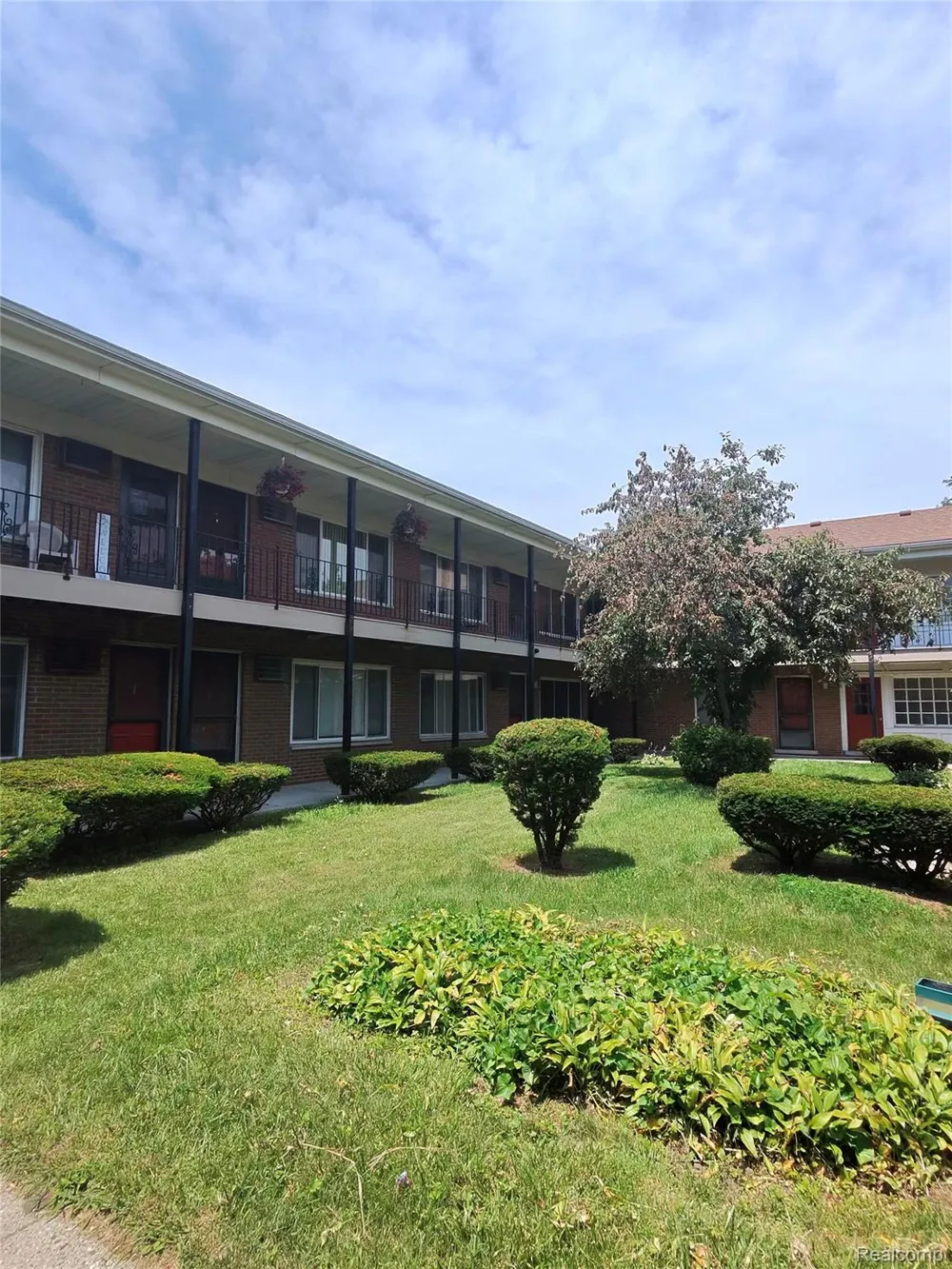 25301 five mile rd #130 Redford Charter Township, MI 48239
