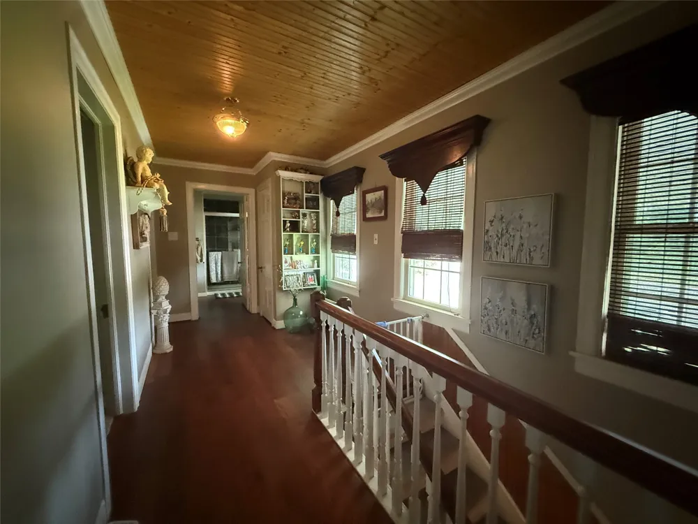700 W Wrights Avenue Comanche, TX 76442