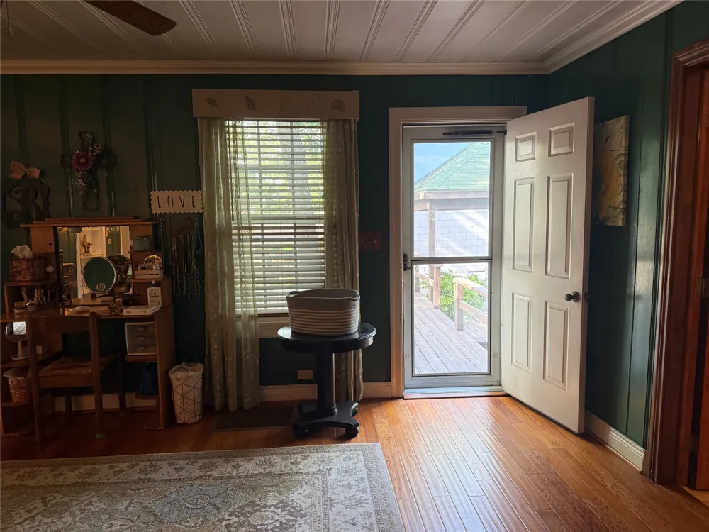 700 W Wrights Avenue Comanche, TX 76442