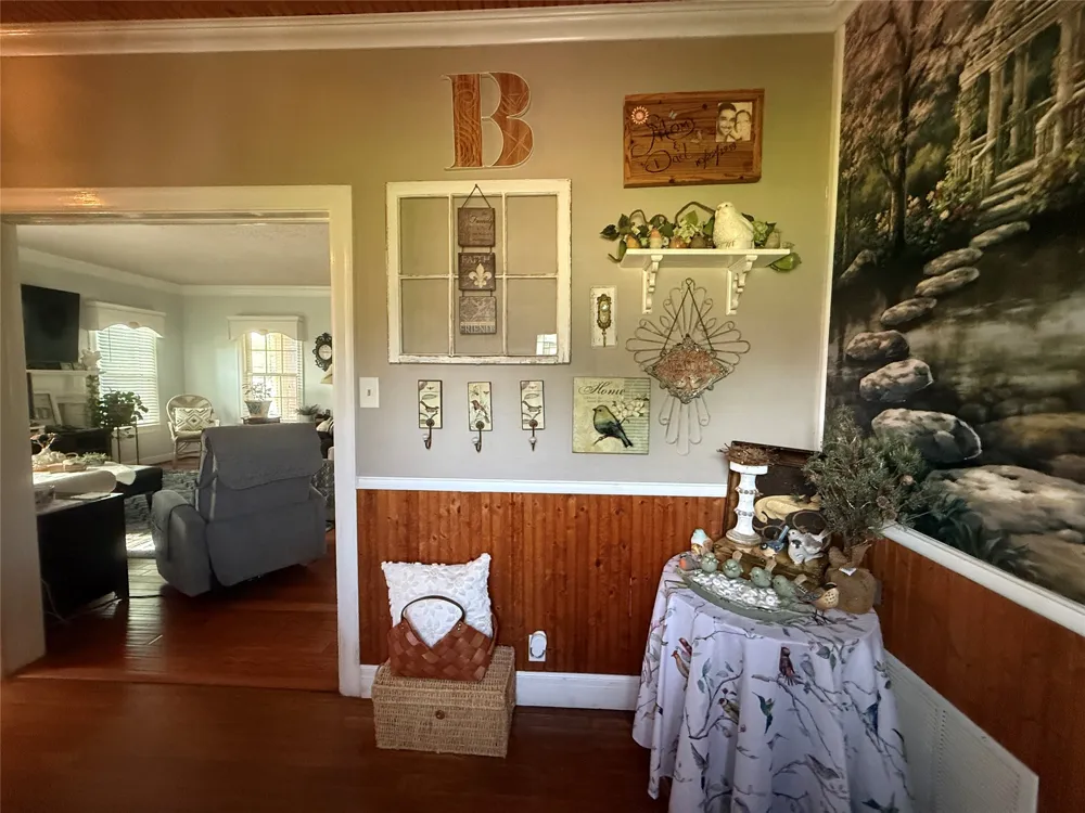 700 W Wrights Avenue Comanche, TX 76442