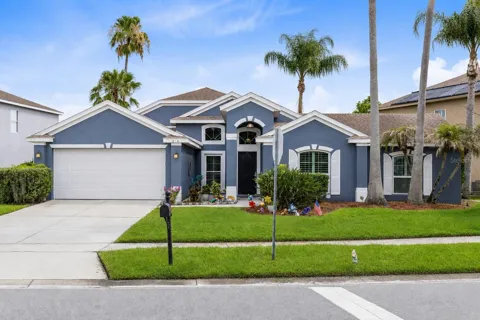 216 TAVESTOCK LOOP