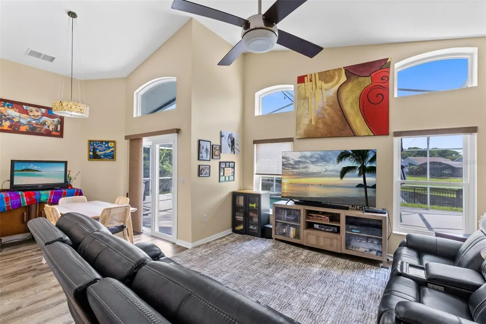 216 TAVESTOCK LOOP Winter Springs, FL 32708