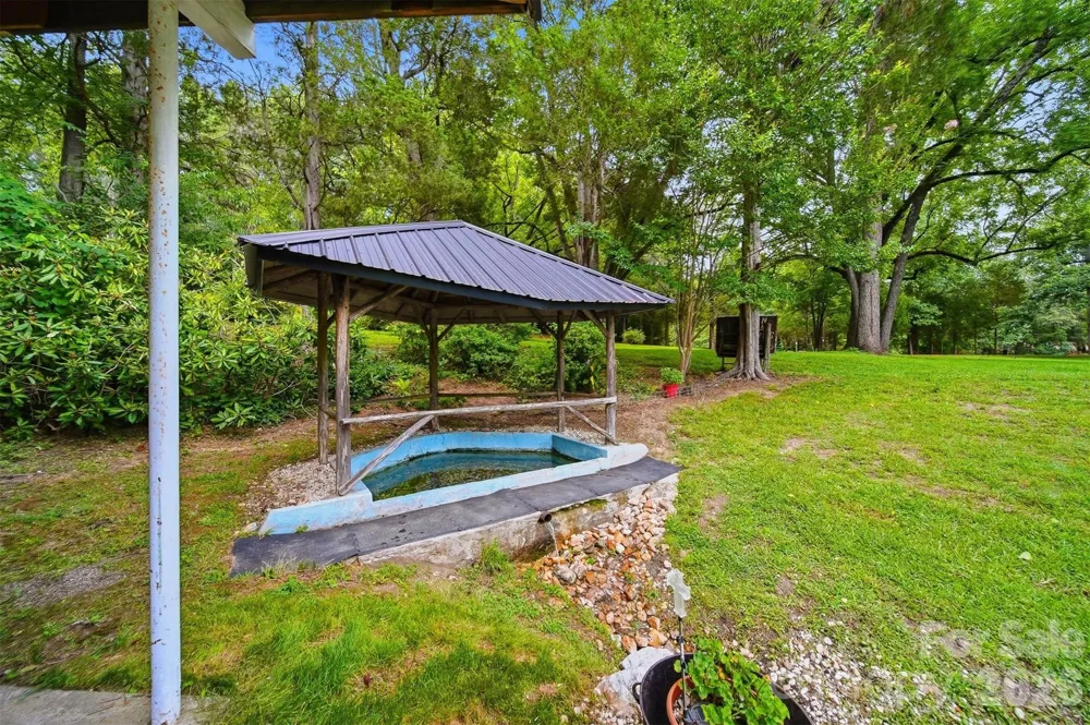 1915 Cedar Pond Road Catawba, NC 28609