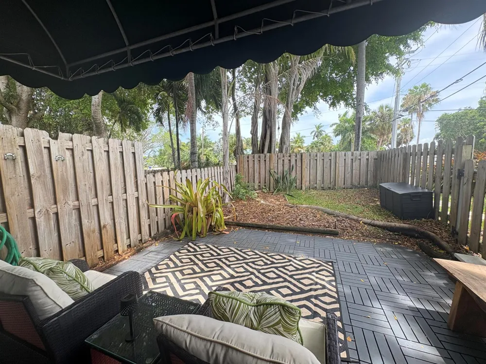 690 SE 23rd Avenue #1 Pompano Beach, FL 33062