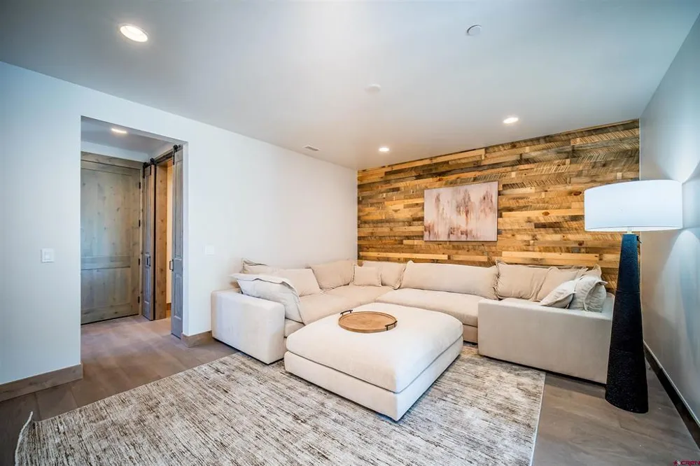 97 Travertine Trail Durango, CO 81301