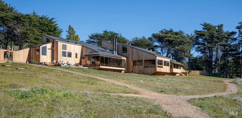 41179 Deer Trail The Sea Ranch, CA 95497