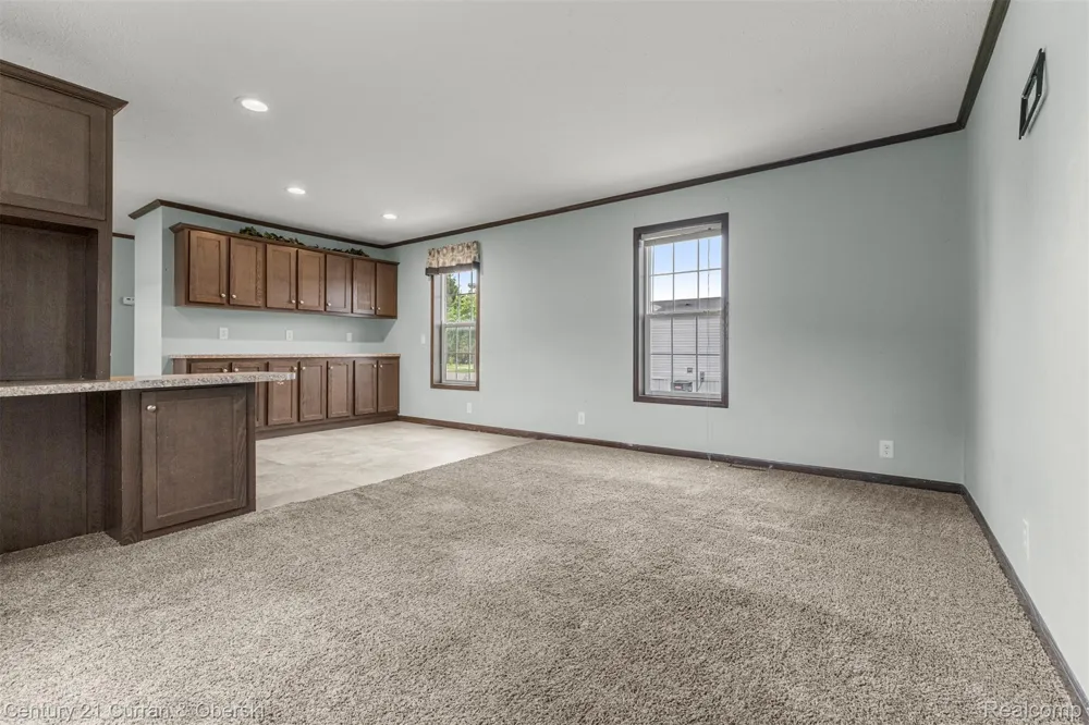 76 Fawn Lake Drive Walled Lake City, MI 48390