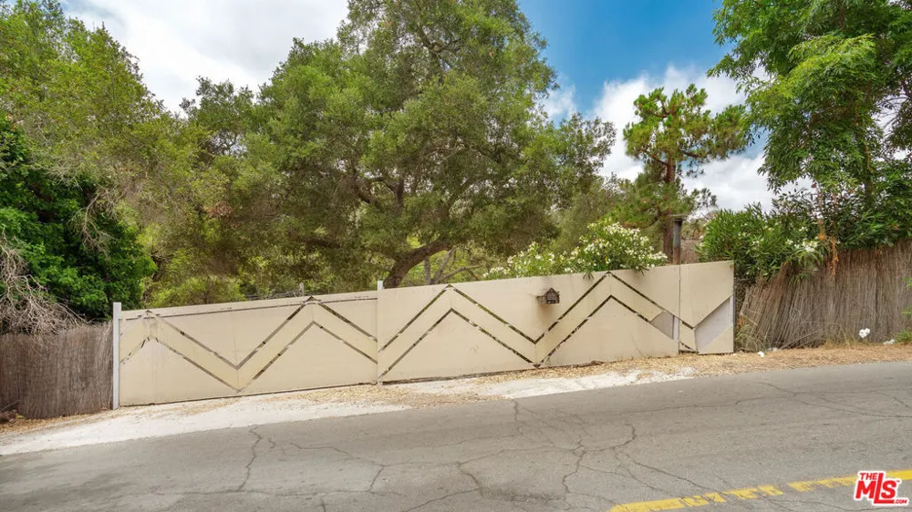 360 Topanga Canyon Boulevard Topanga, CA 90290